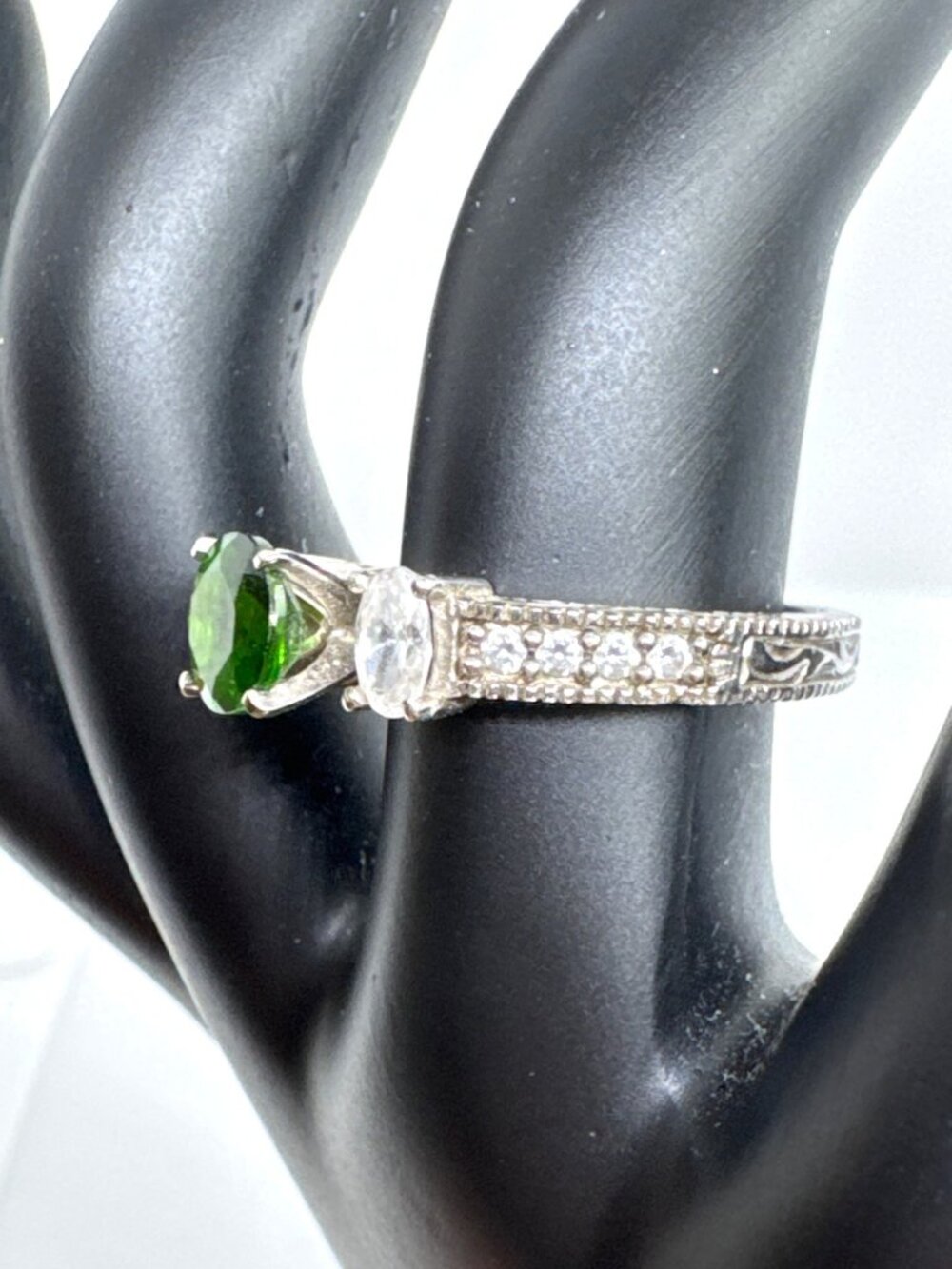 FI STER 10K Sterling Silver 10K White Gold Overlay Green Gemstone Ring Size 7.5 - Picture 2 of 8